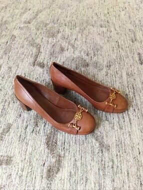 Tory Burch Cognac Leather Block Heel Loafers Gold Accent Quiet Luxury Workwear